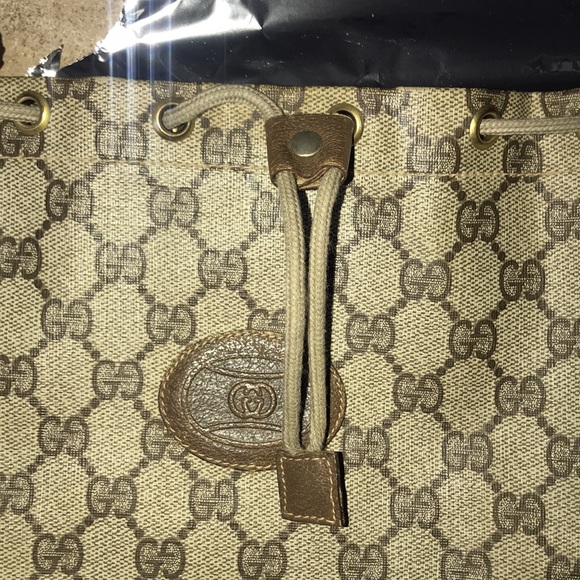 AUTHENTIC VINTAGE COATED CANVAS GUCCI DRAWSTRING BAG - Picture 15 of 17
